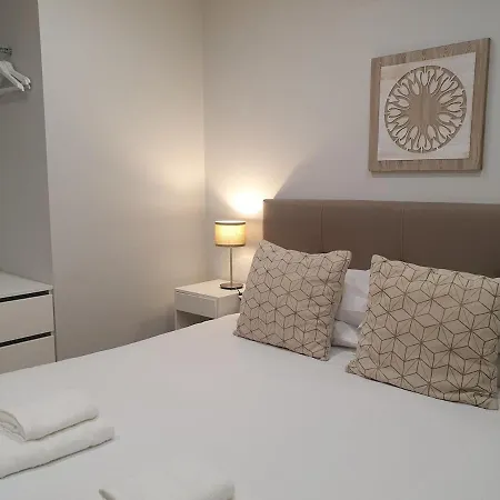 Charming In The Heart Of Historic *