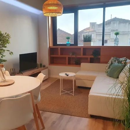 Charming In The Heart Of Historic Apartment *