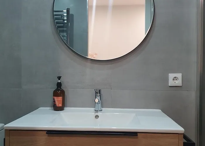 Charming In The Heart Of Historic